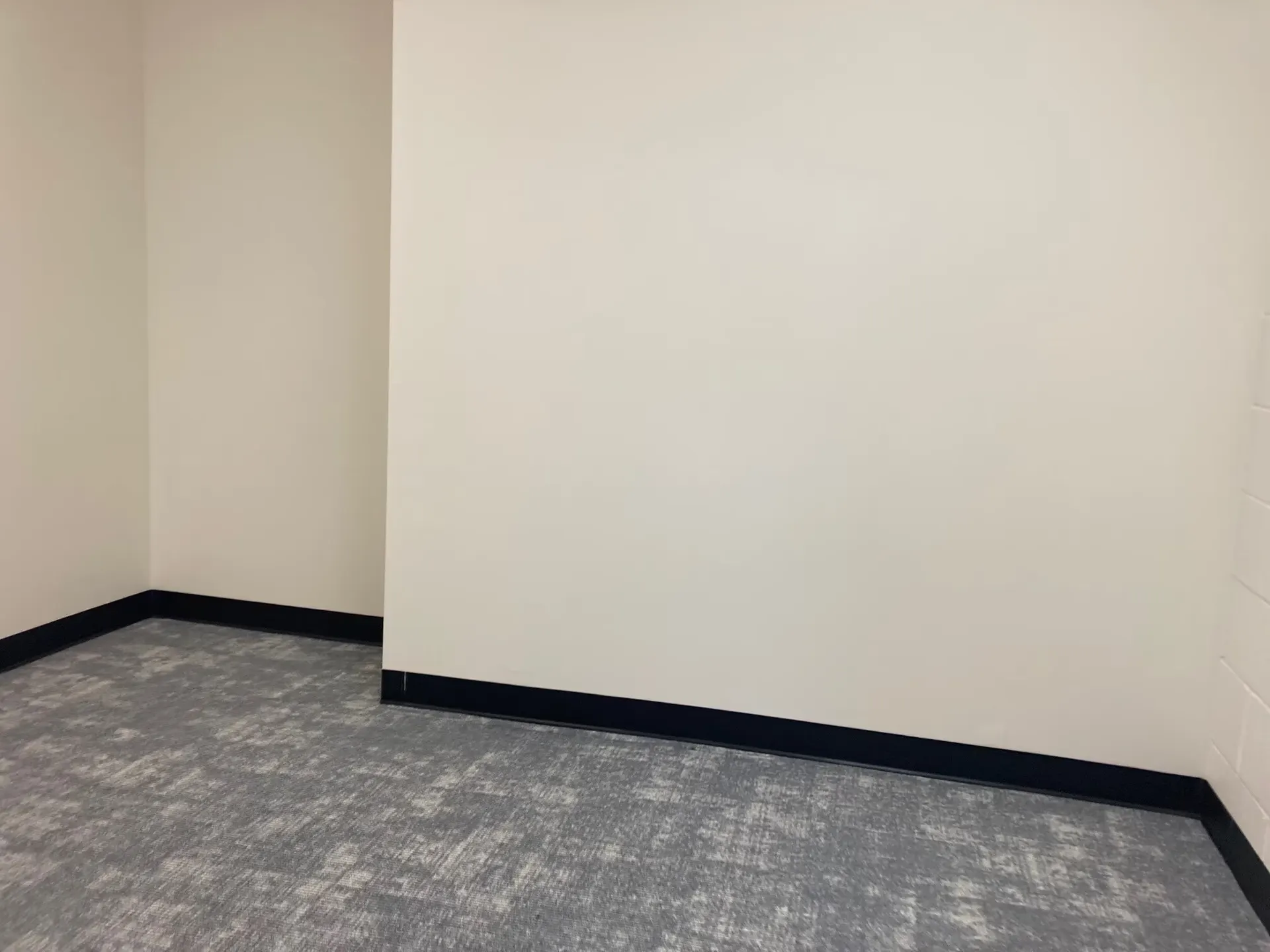 Lobby, Suite 101