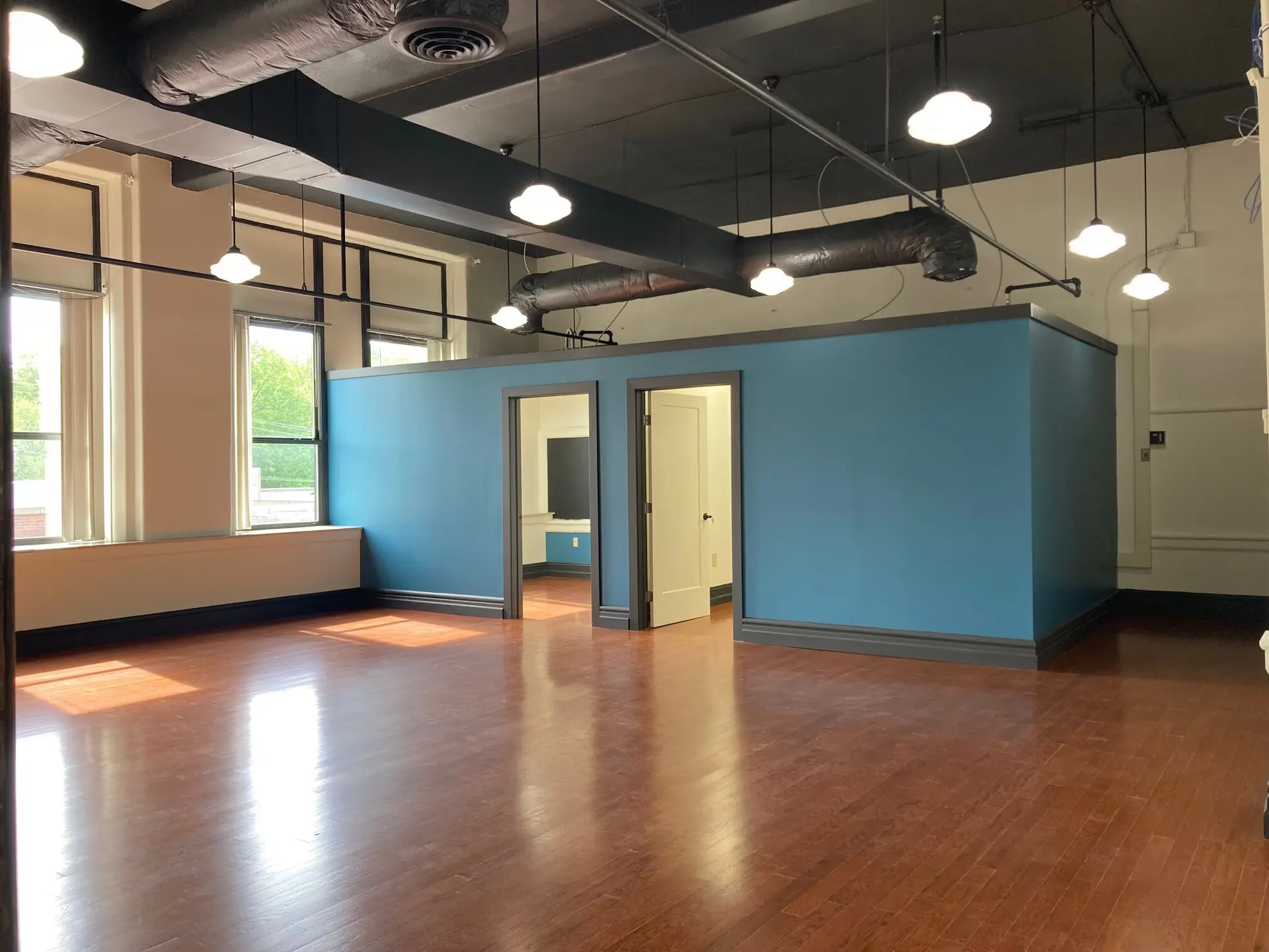Entry View, Suite 206